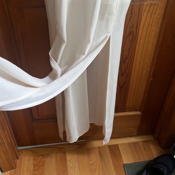 FLYING TOMATO DRESS EMBROIDERED OFF WHITE SPAGHETTI STRAP SIZE LARGE - Picture 4 of 5